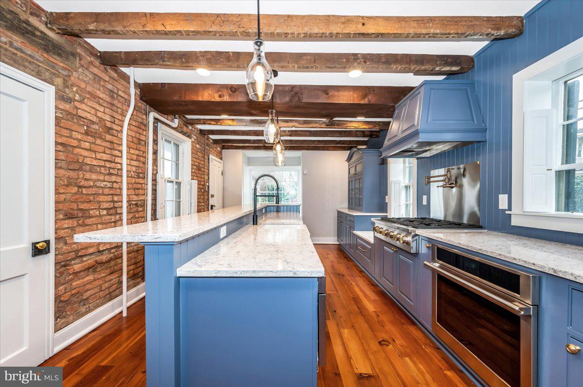 FREDERICK HISTORIC DISTRICT - Residential Lease