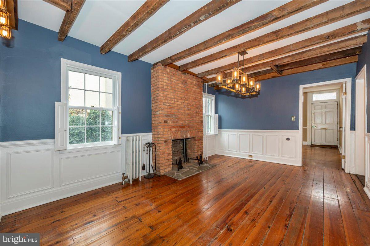 FREDERICK HISTORIC DISTRICT - Residential Lease