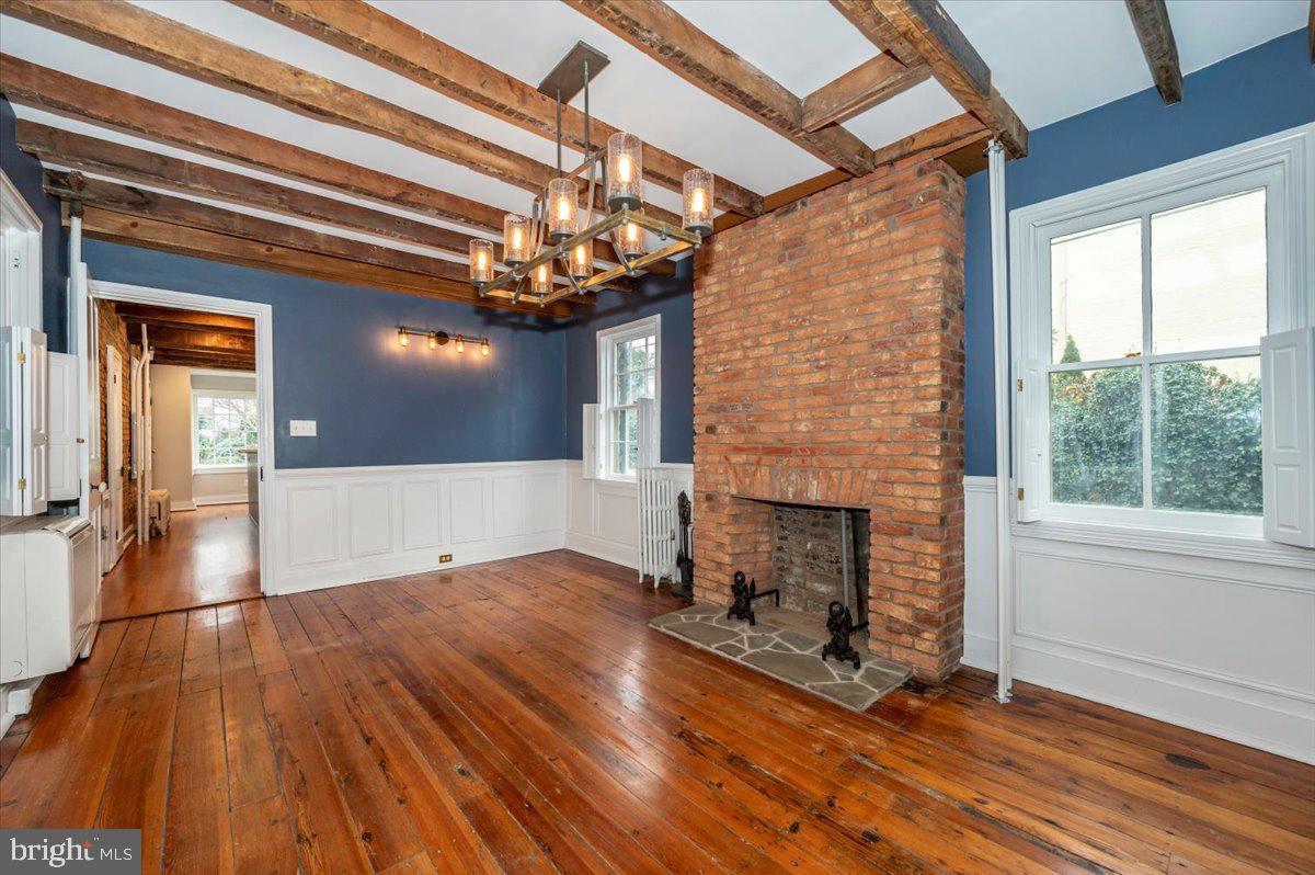 FREDERICK HISTORIC DISTRICT - Residential Lease