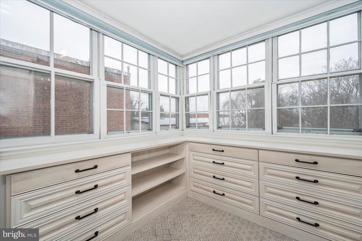 FREDERICK HISTORIC DISTRICT - Residential Lease