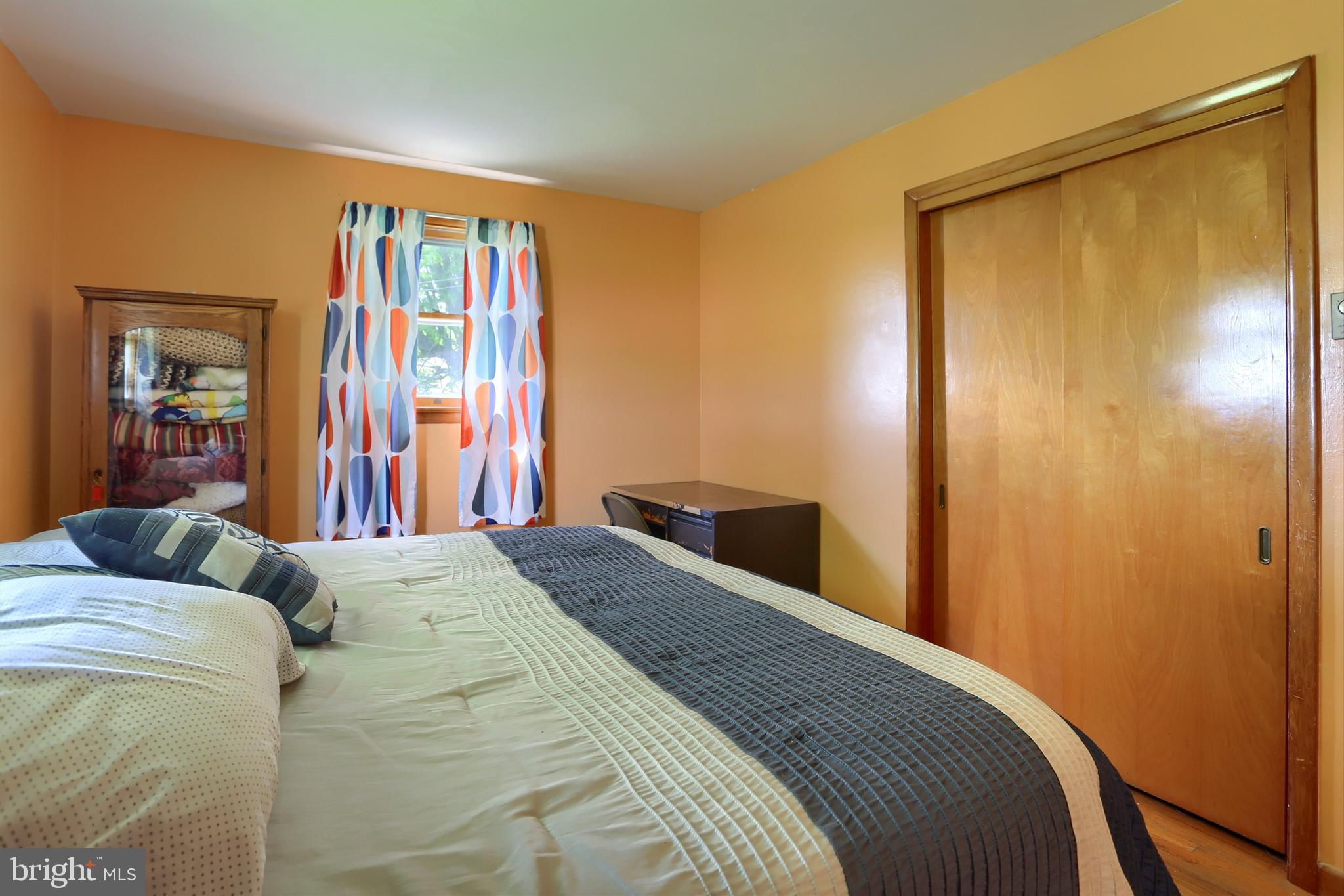 NORTH NEWTON - Residential