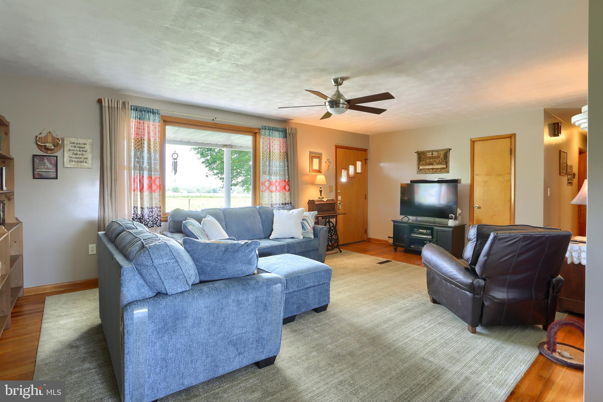 NORTH NEWTON - Residential