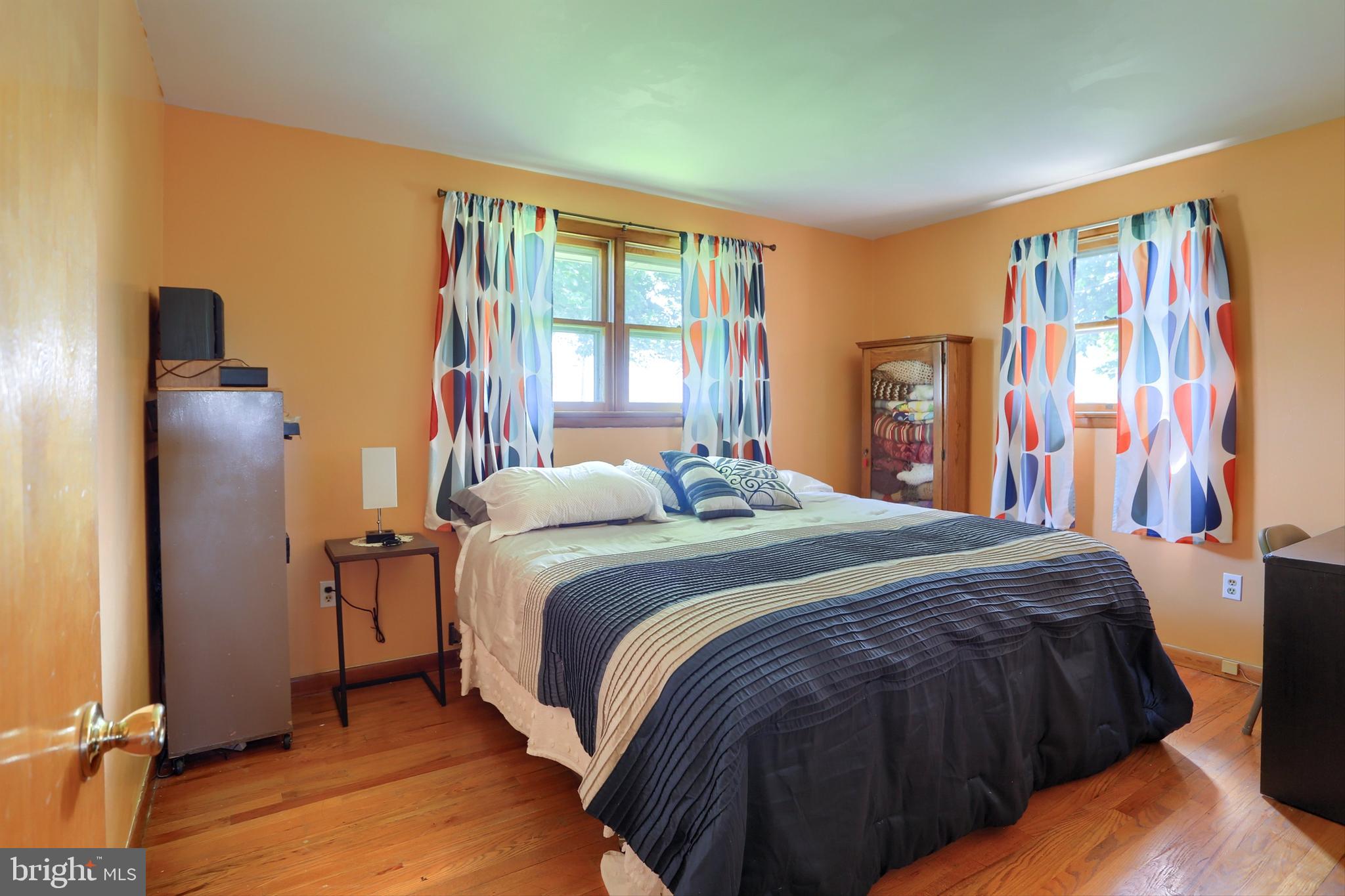 NORTH NEWTON - Residential