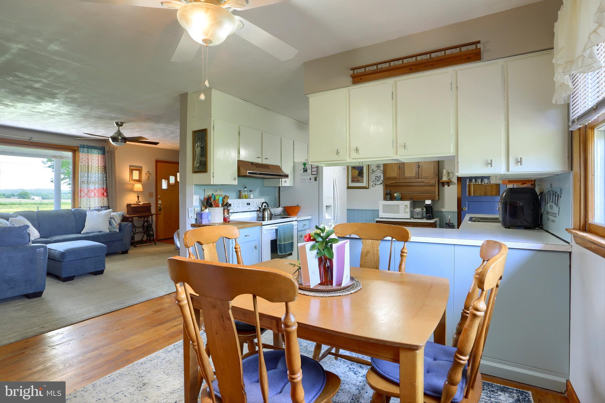 NORTH NEWTON - Residential