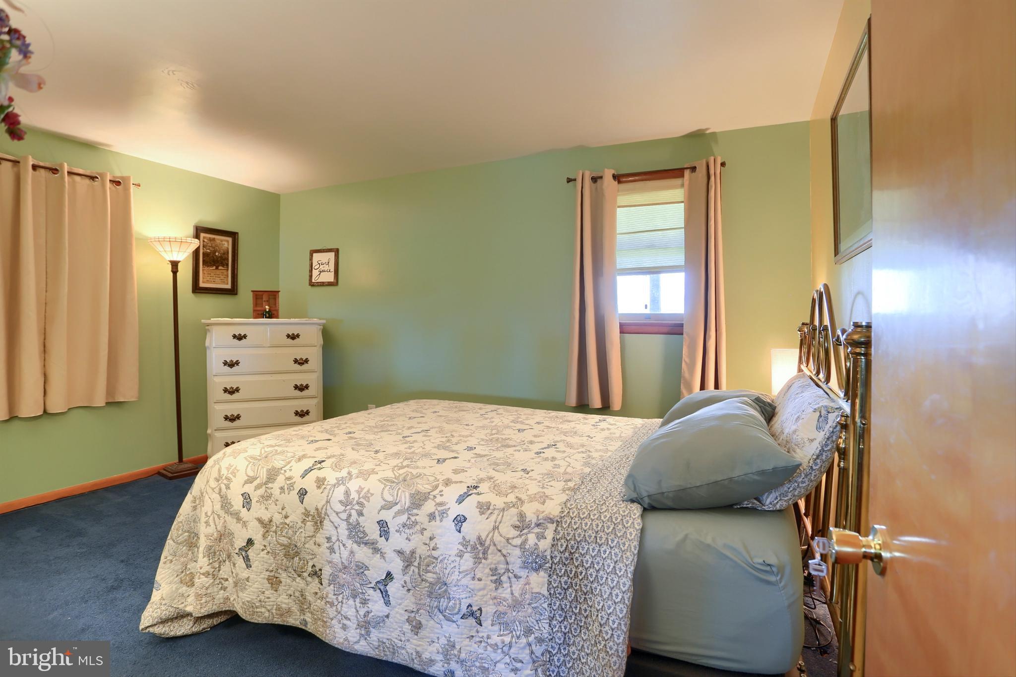 NORTH NEWTON - Residential