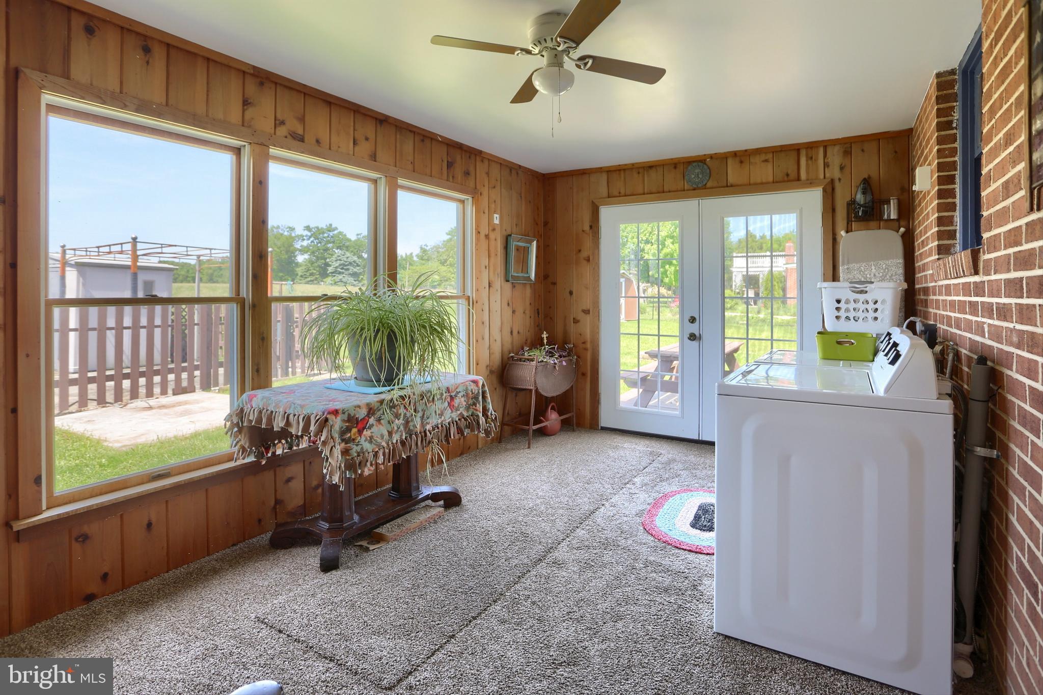 NORTH NEWTON - Residential