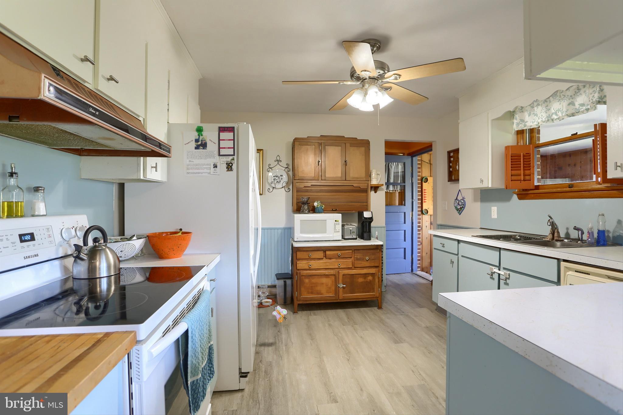 NORTH NEWTON - Residential