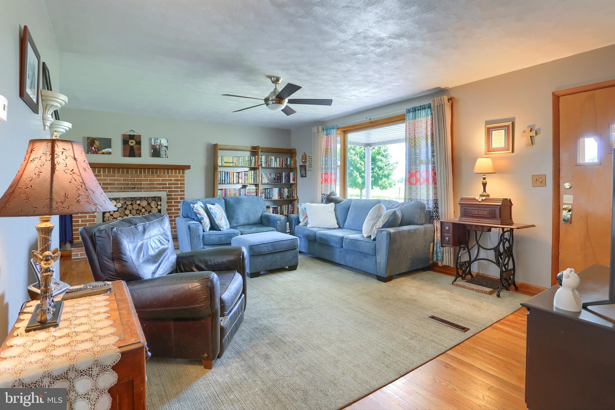 NORTH NEWTON - Residential