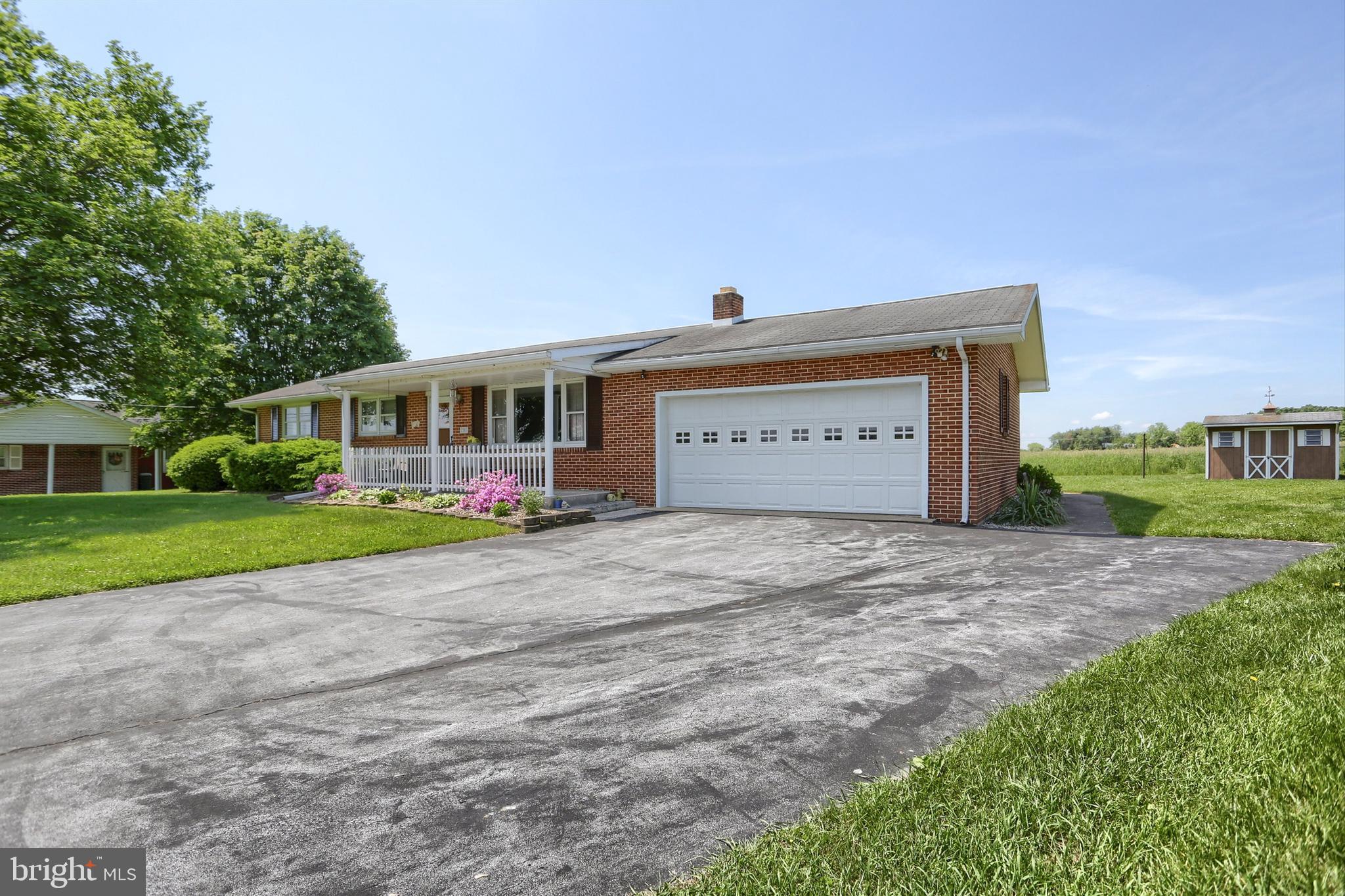 NORTH NEWTON - Residential