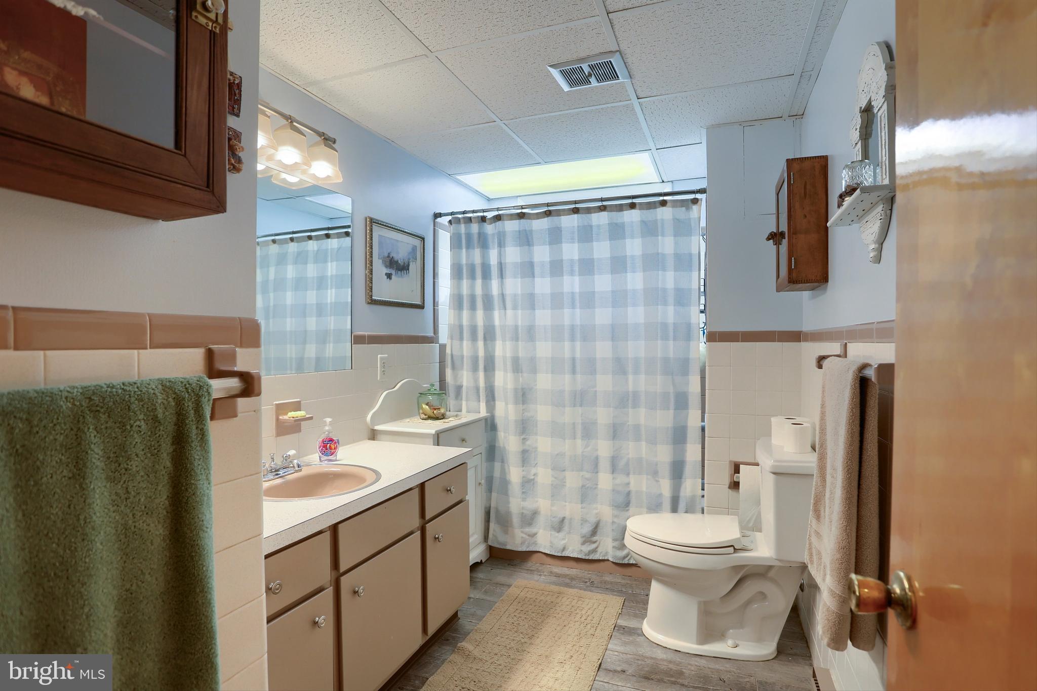 NORTH NEWTON - Residential