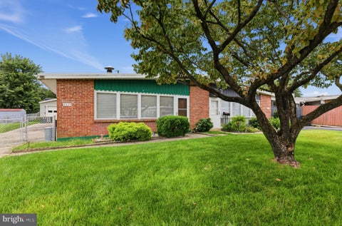 Townhouse For Sale - 9325 Trout Road<br/> Philadelphia County, PHILADELPHIA, PA 19115