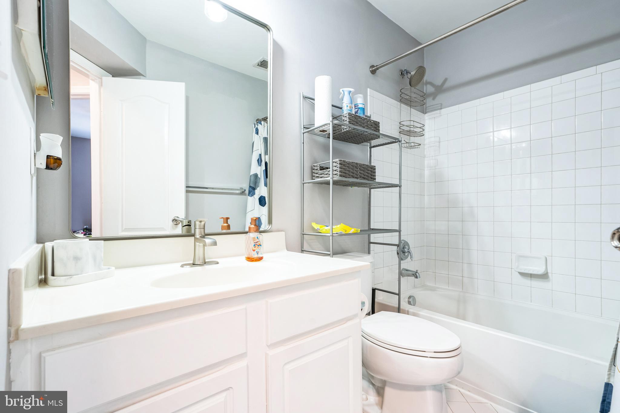 THE CRESCENT AT CHERRY LANE - Residential