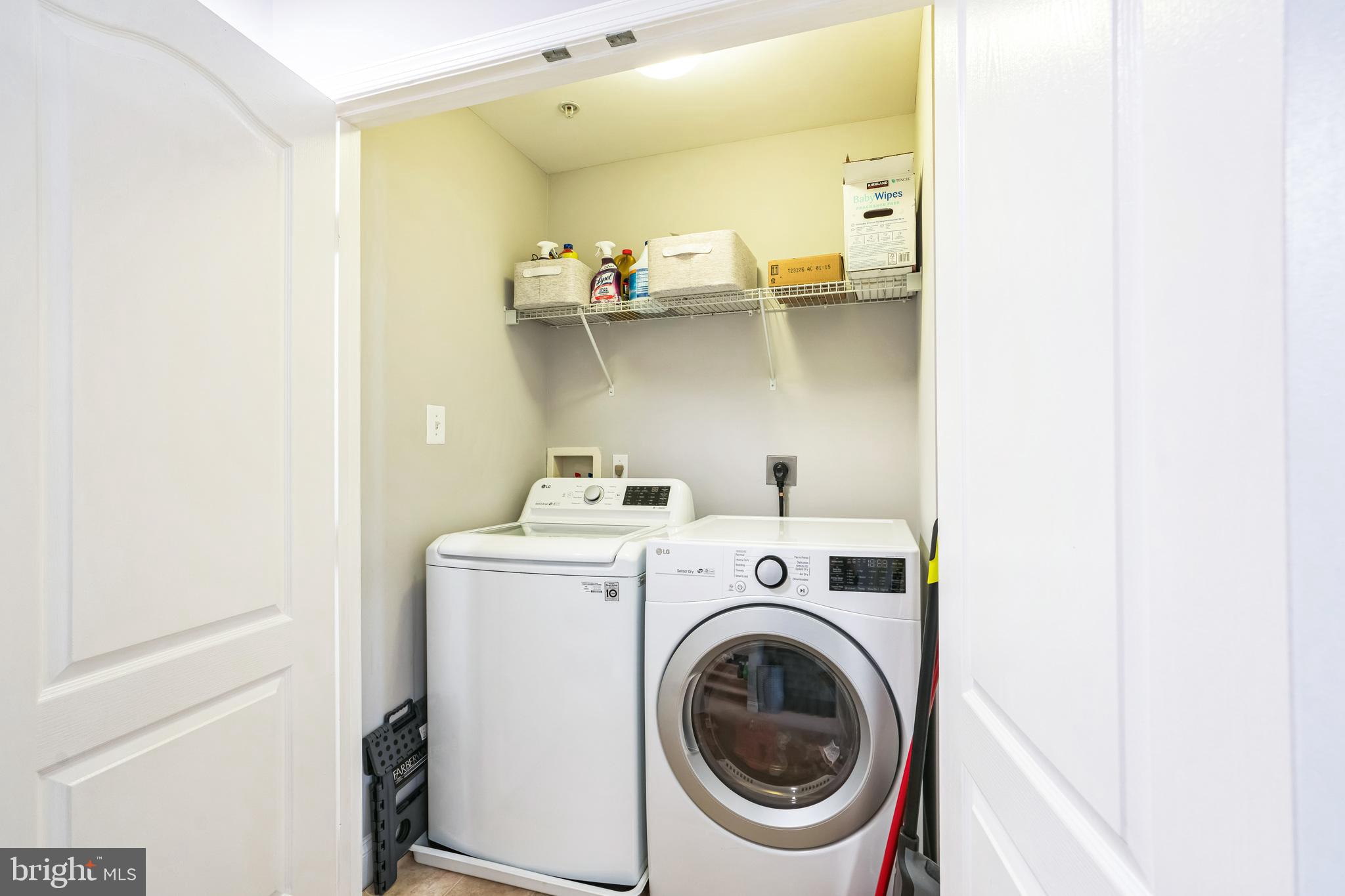 THE CRESCENT AT CHERRY LANE - Residential