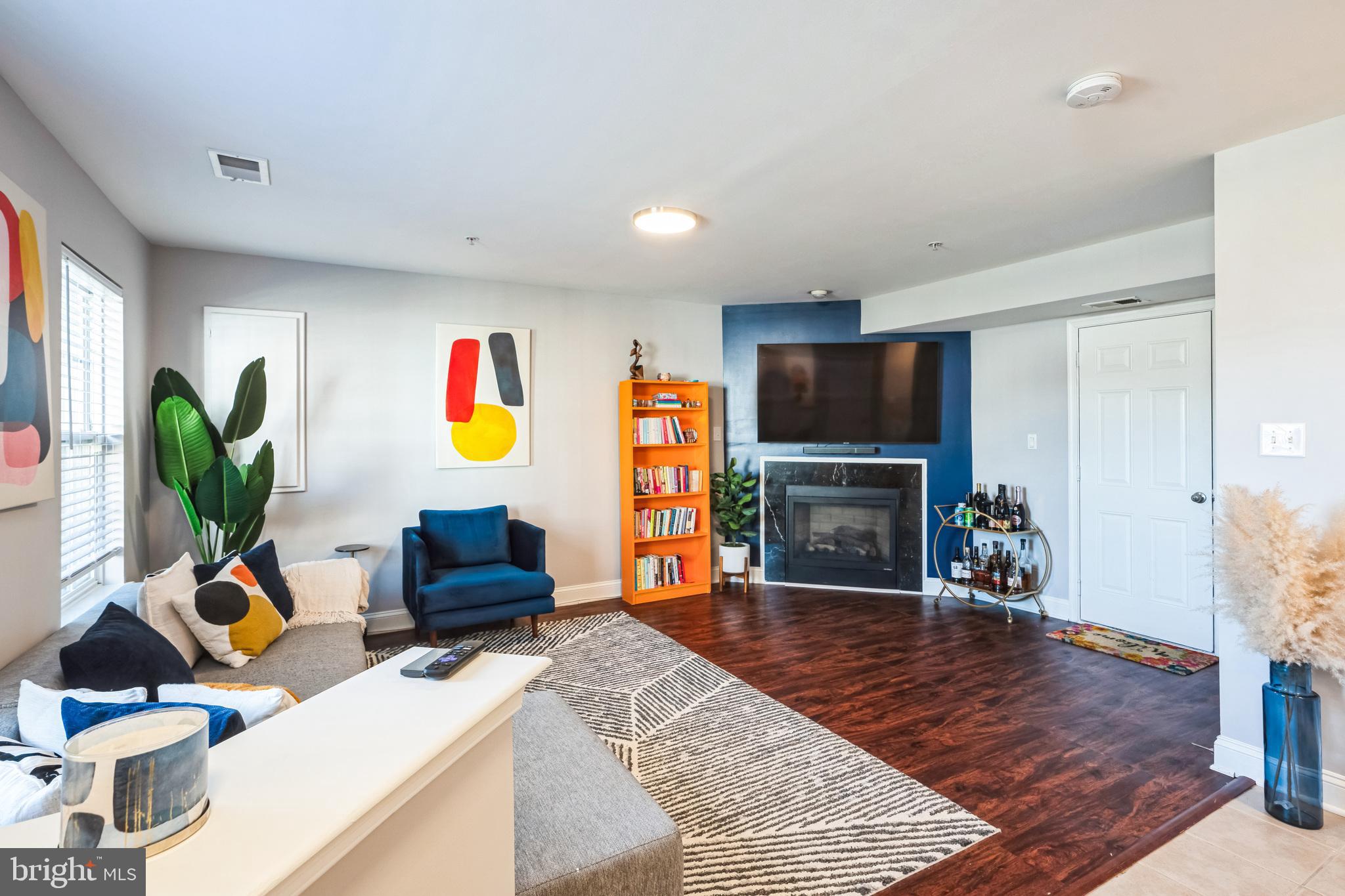 THE CRESCENT AT CHERRY LANE - Residential