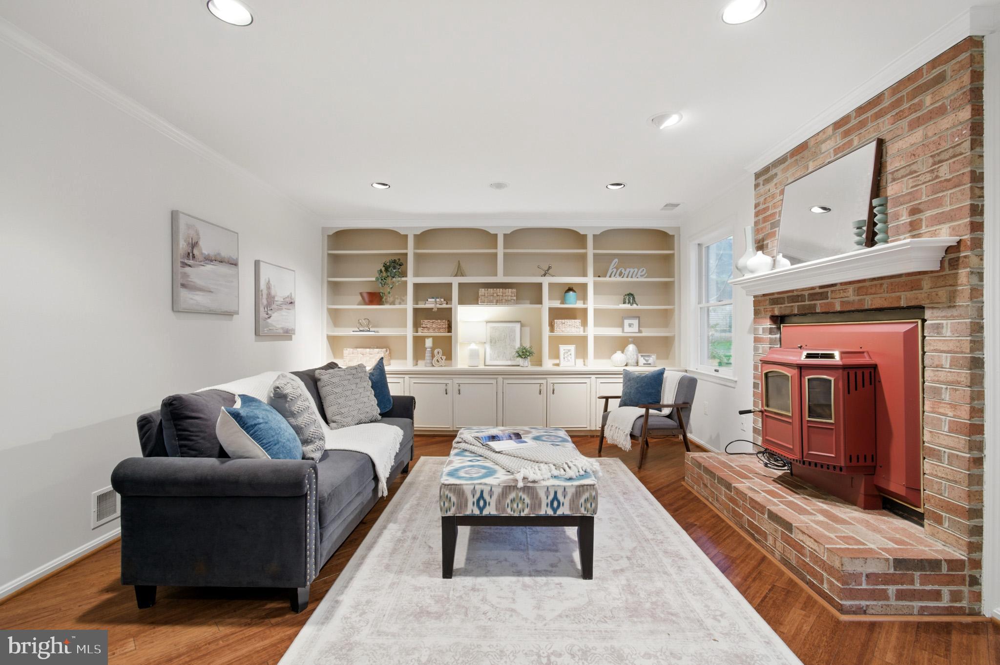 HICKORY RIDGE - Residential