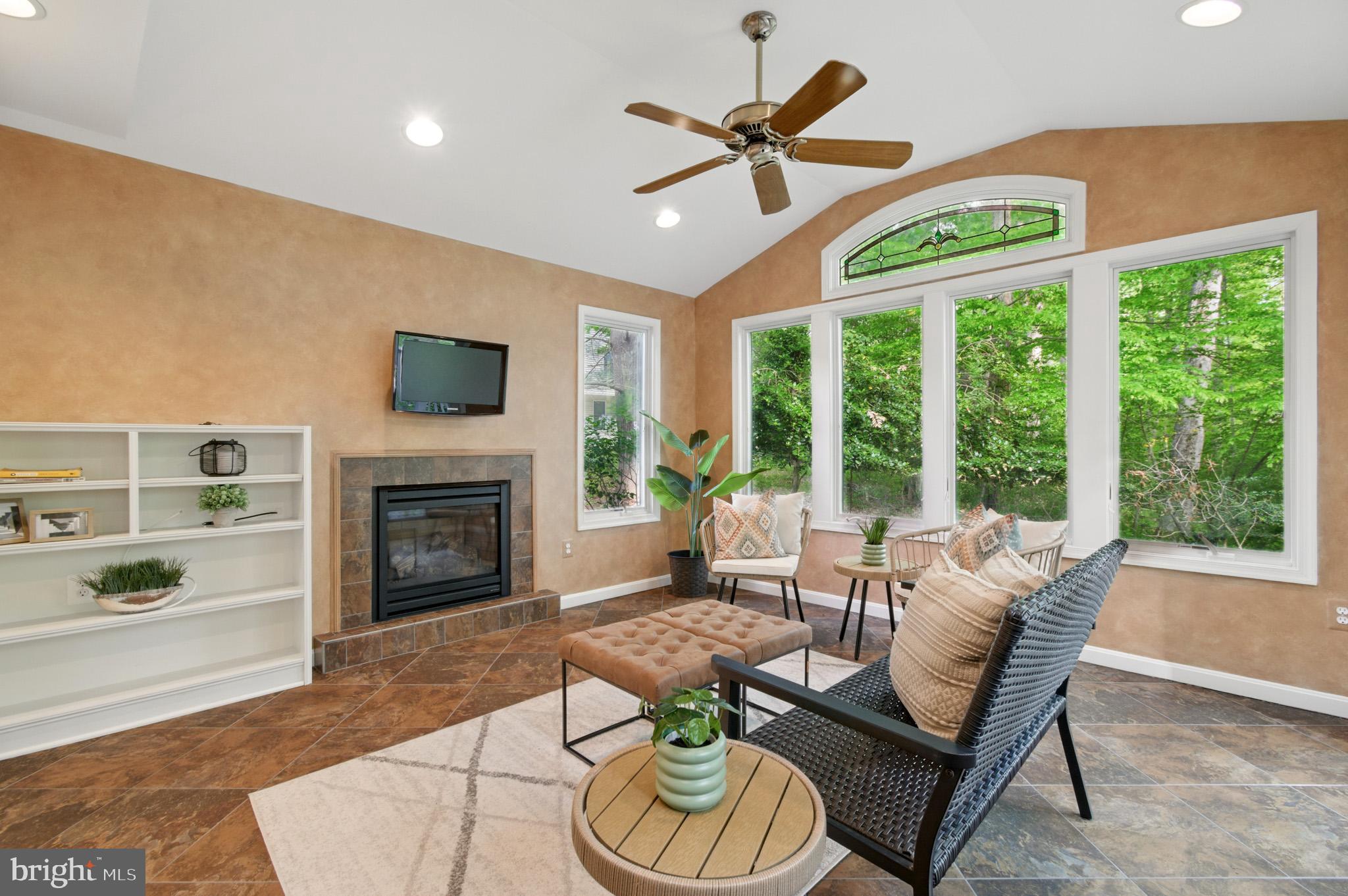 HICKORY RIDGE - Residential