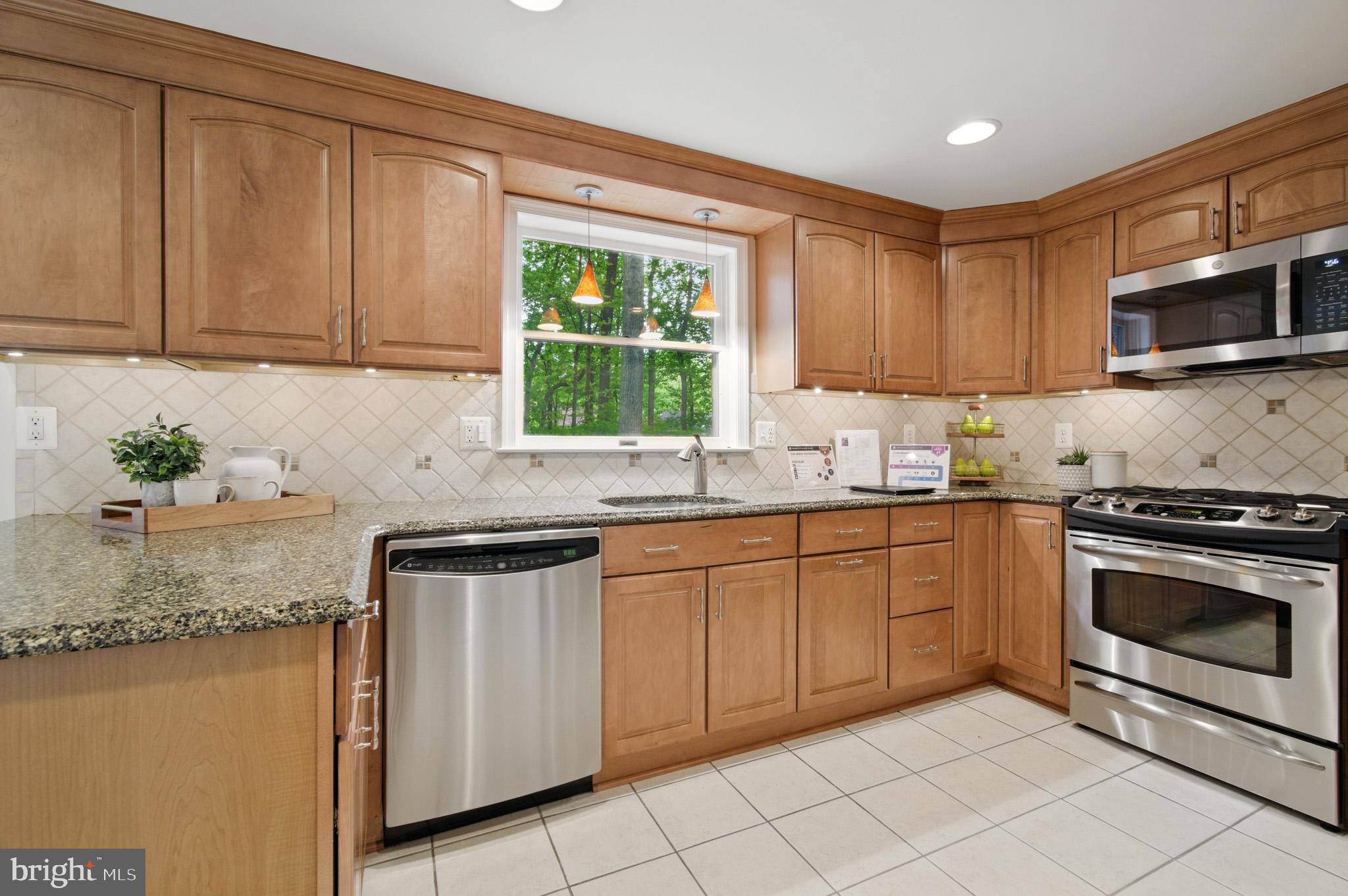 HICKORY RIDGE - Residential