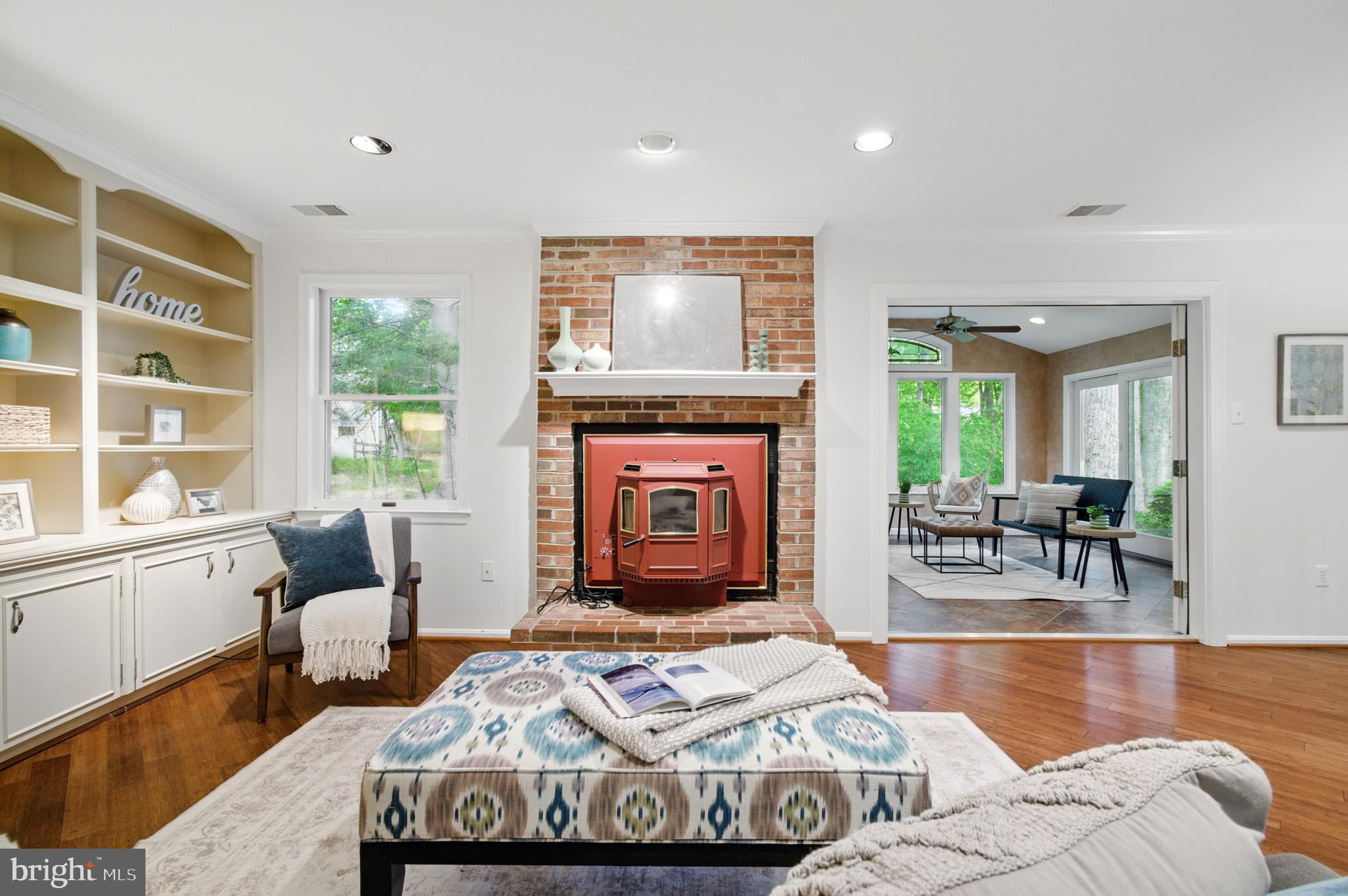 HICKORY RIDGE - Residential