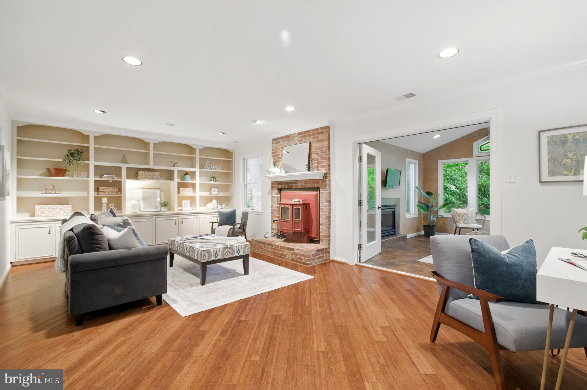 HICKORY RIDGE - Residential