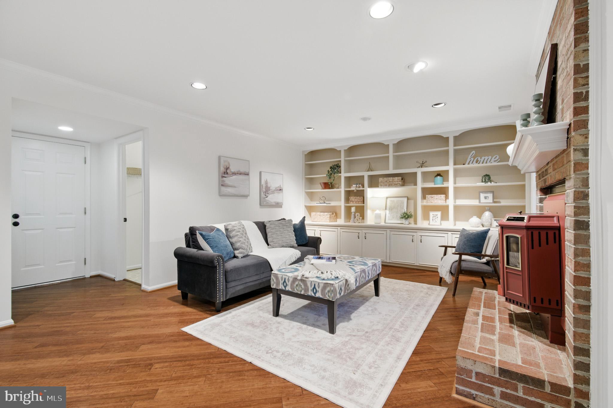 HICKORY RIDGE - Residential