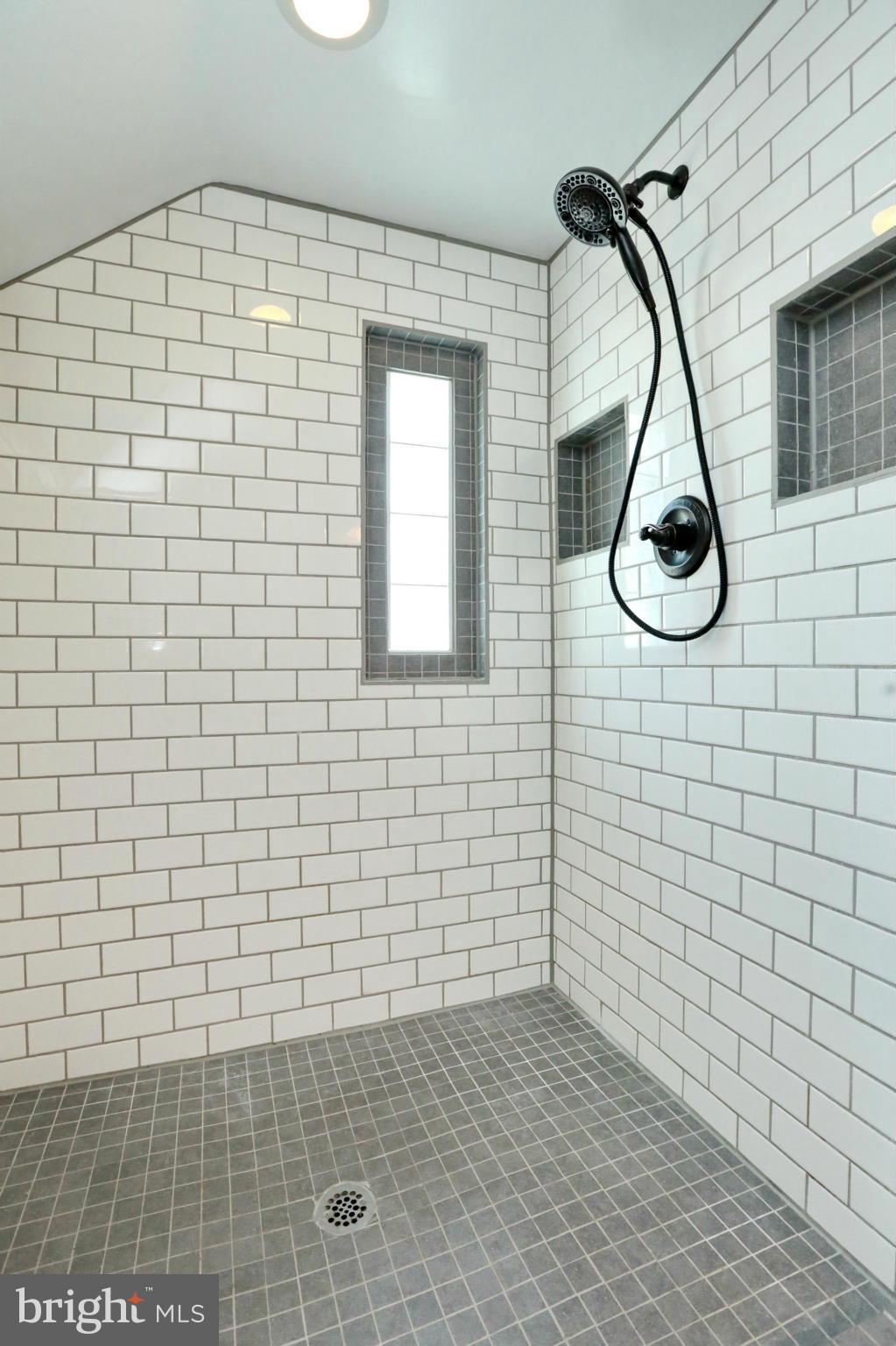 OLD CEDAR POINT SUB - Residential