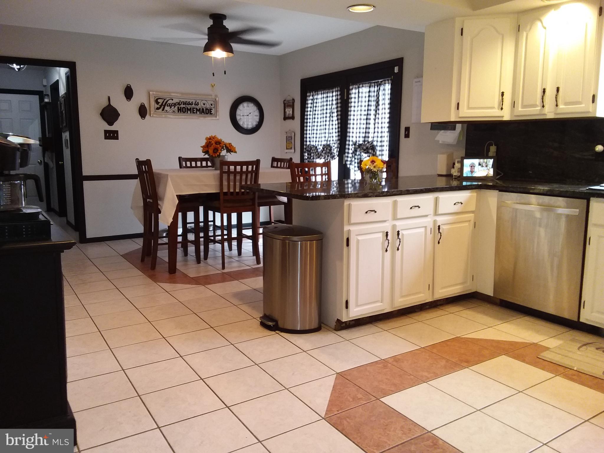 COLONIAL ACRES - Residential