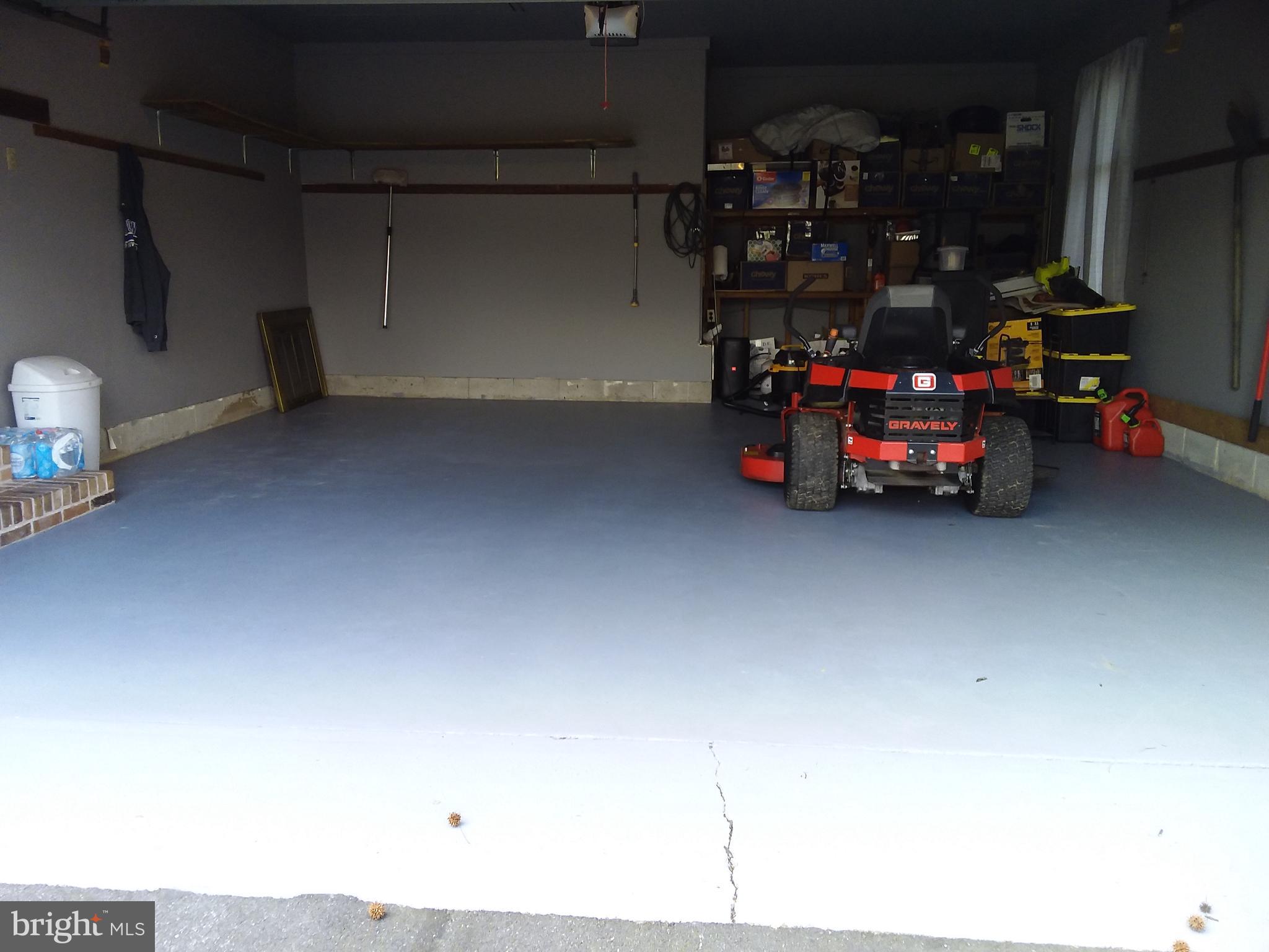 COLONIAL ACRES - Residential