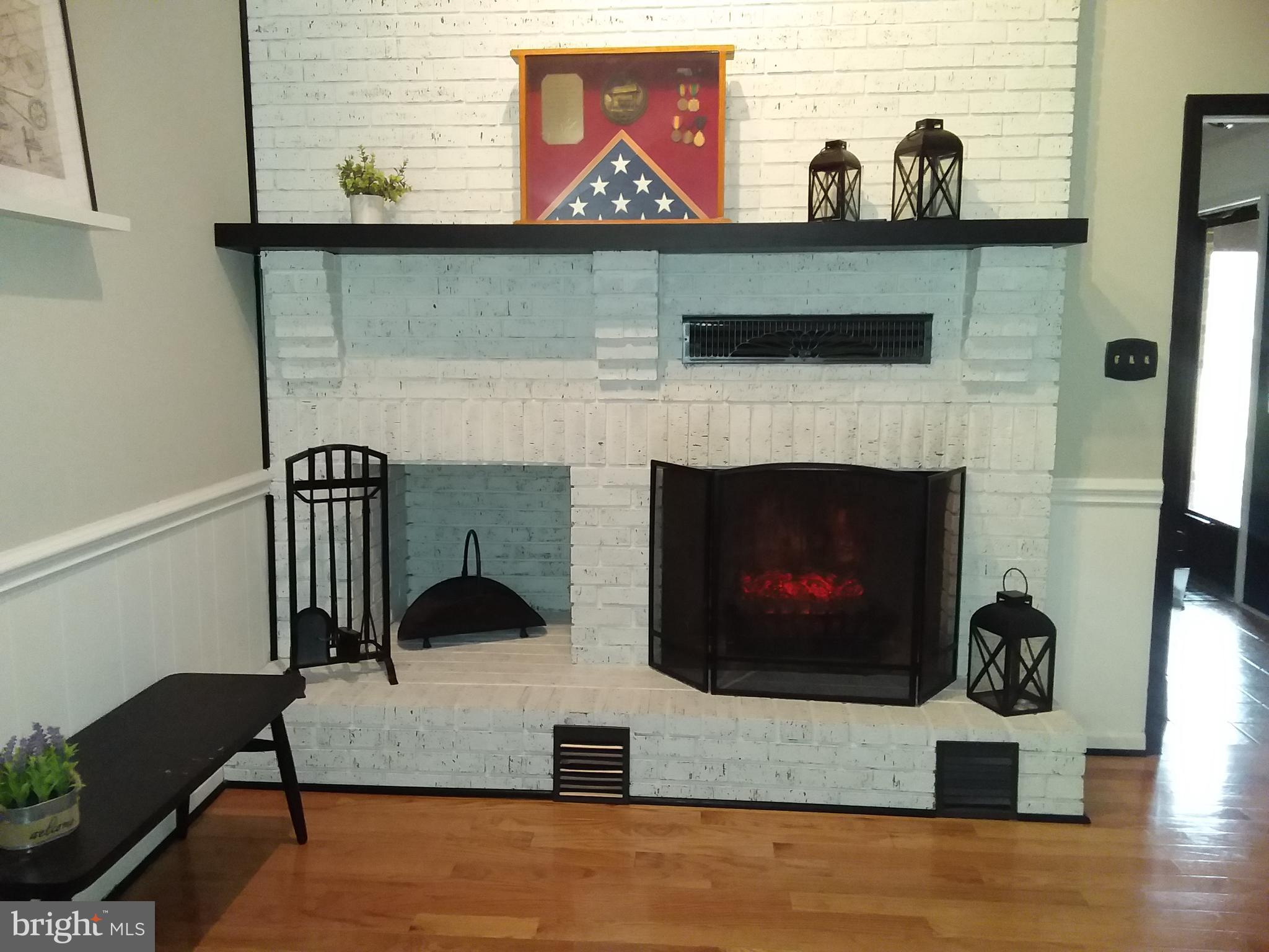 COLONIAL ACRES - Residential