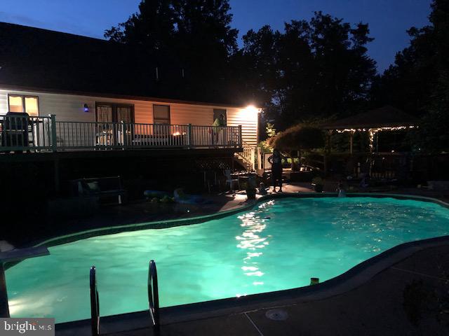 COLONIAL ACRES - Residential