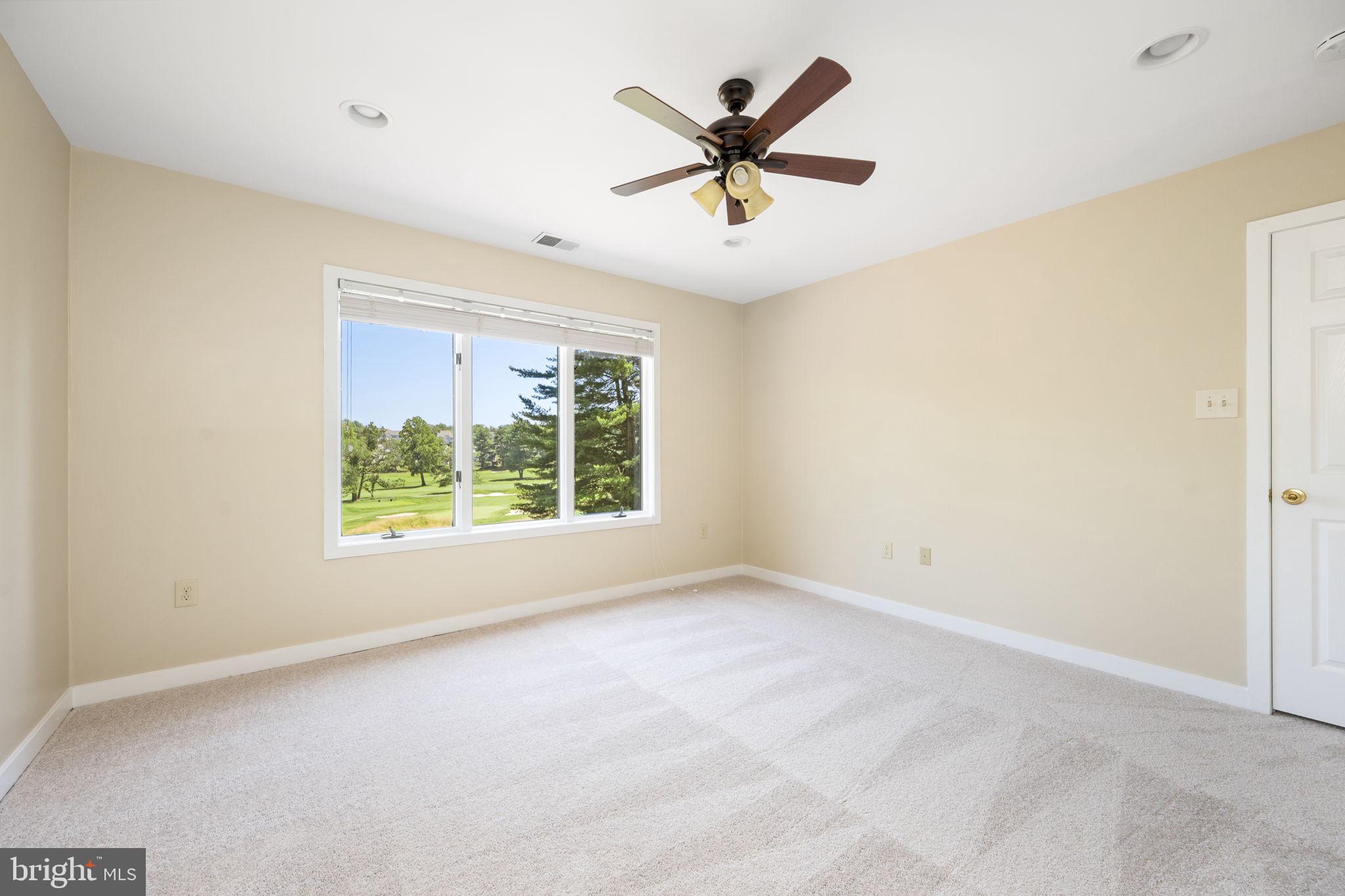 PENN OAKS - Residential