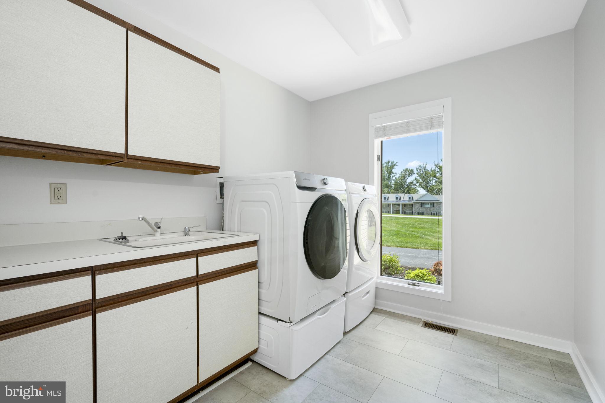 PENN OAKS - Residential