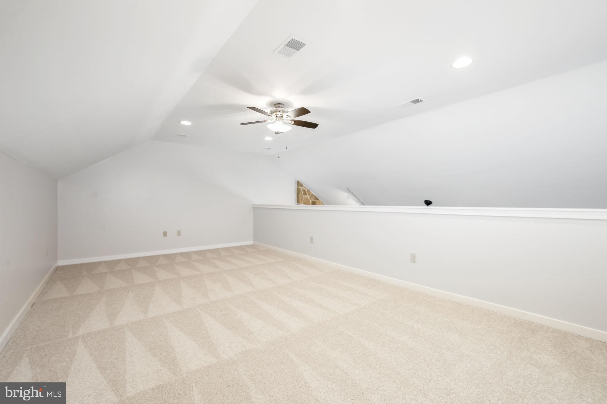 PENN OAKS - Residential