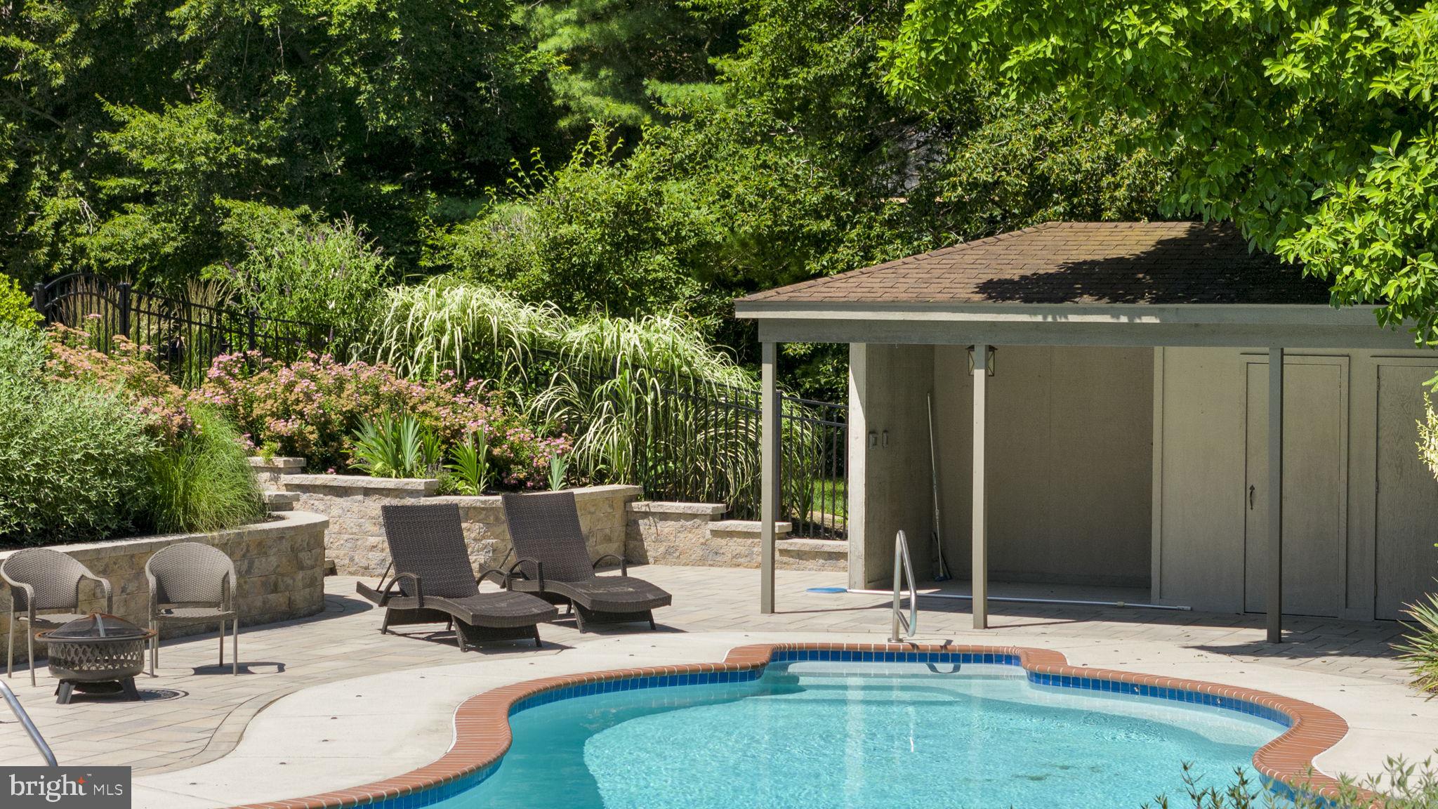 PENN OAKS - Residential