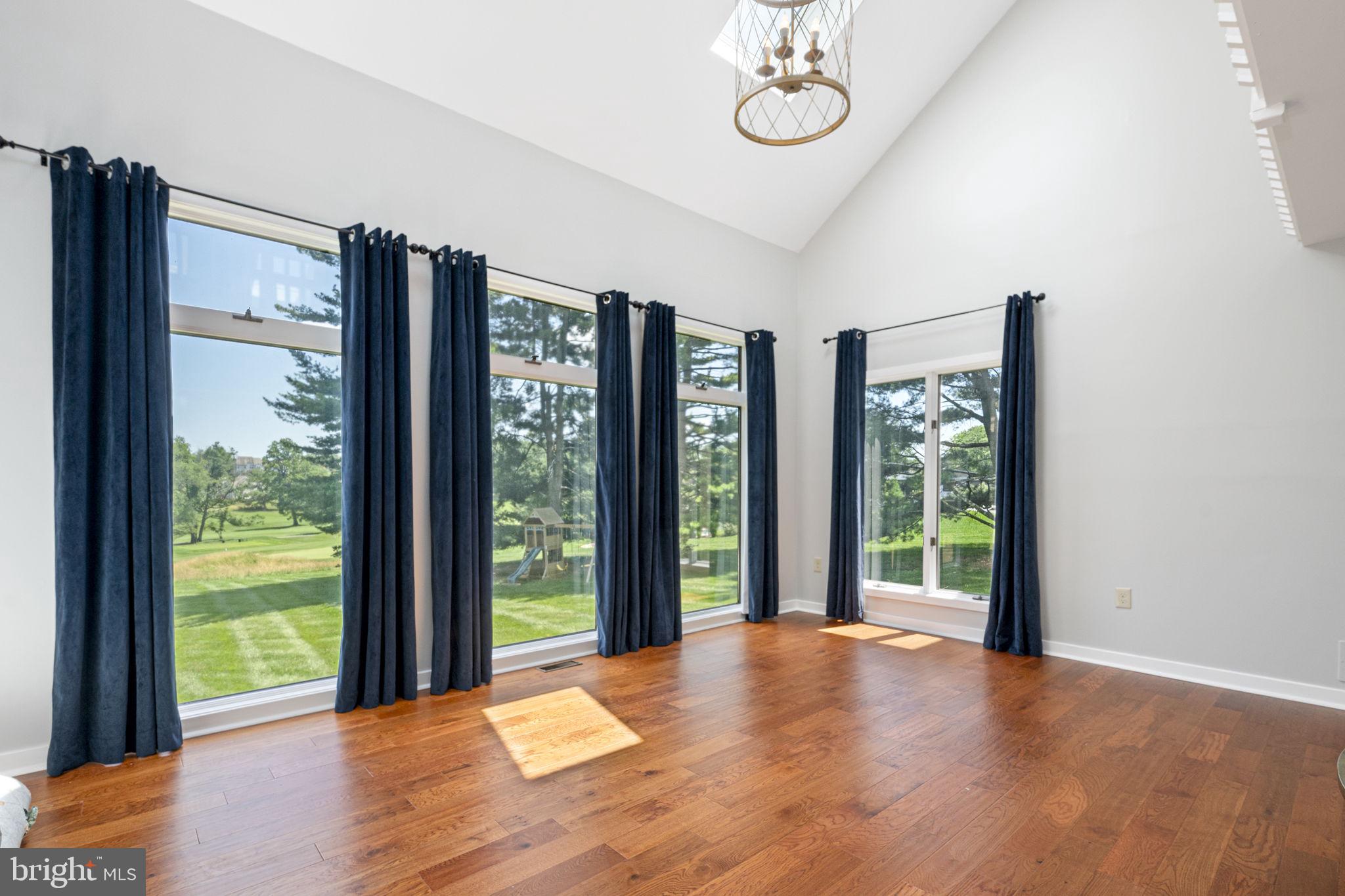 PENN OAKS - Residential