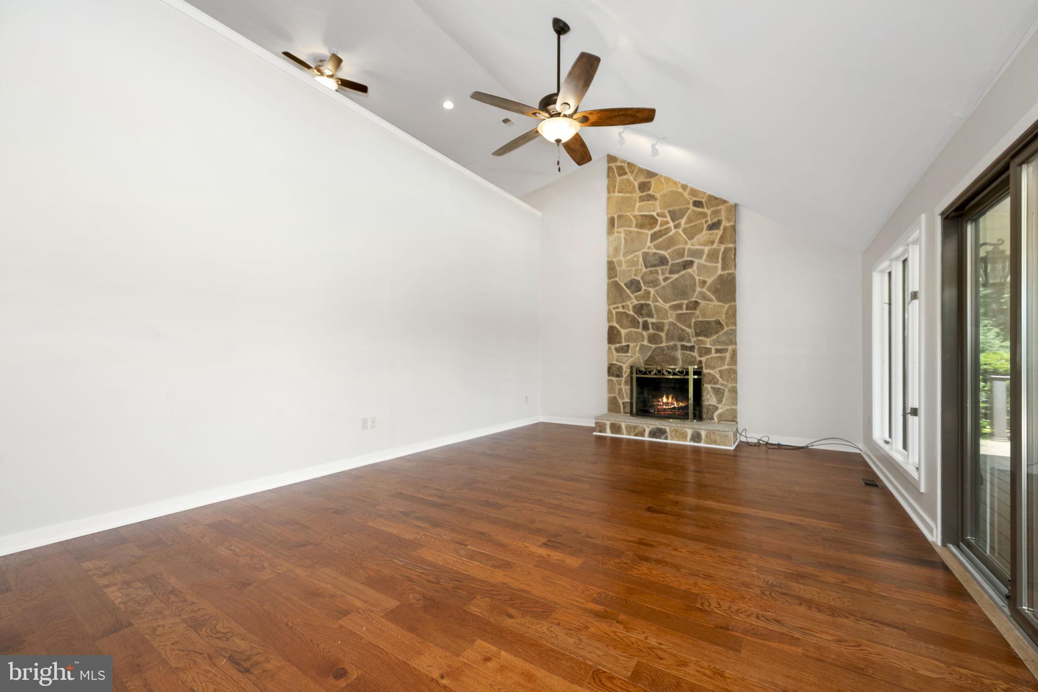 PENN OAKS - Residential