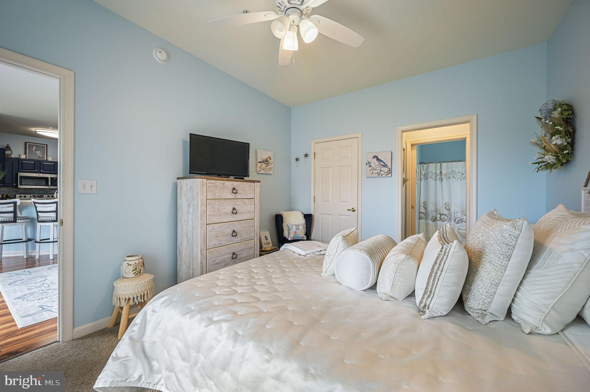 HEARTHSTONE MANOR - Residential