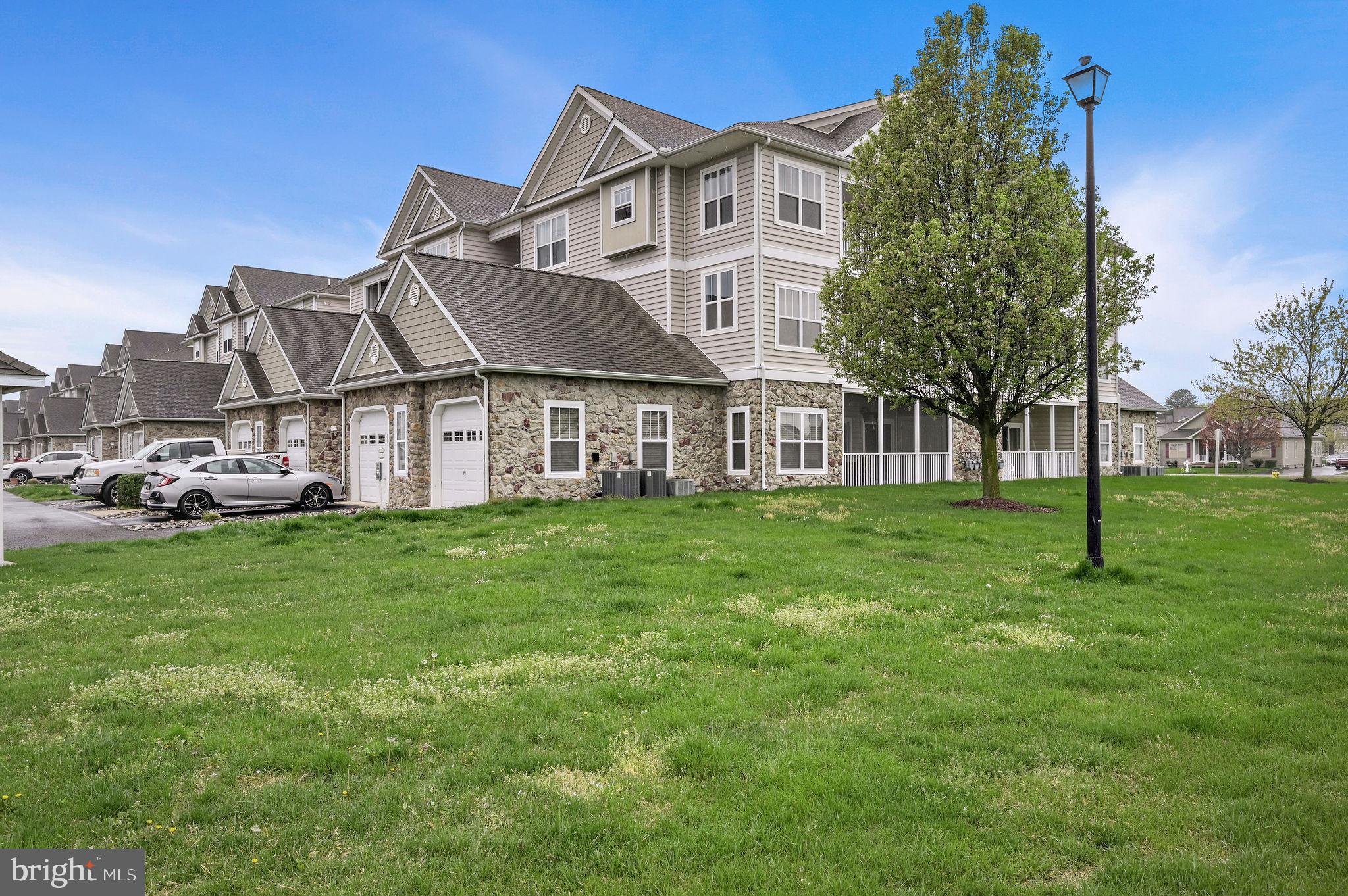 HEARTHSTONE MANOR - Residential