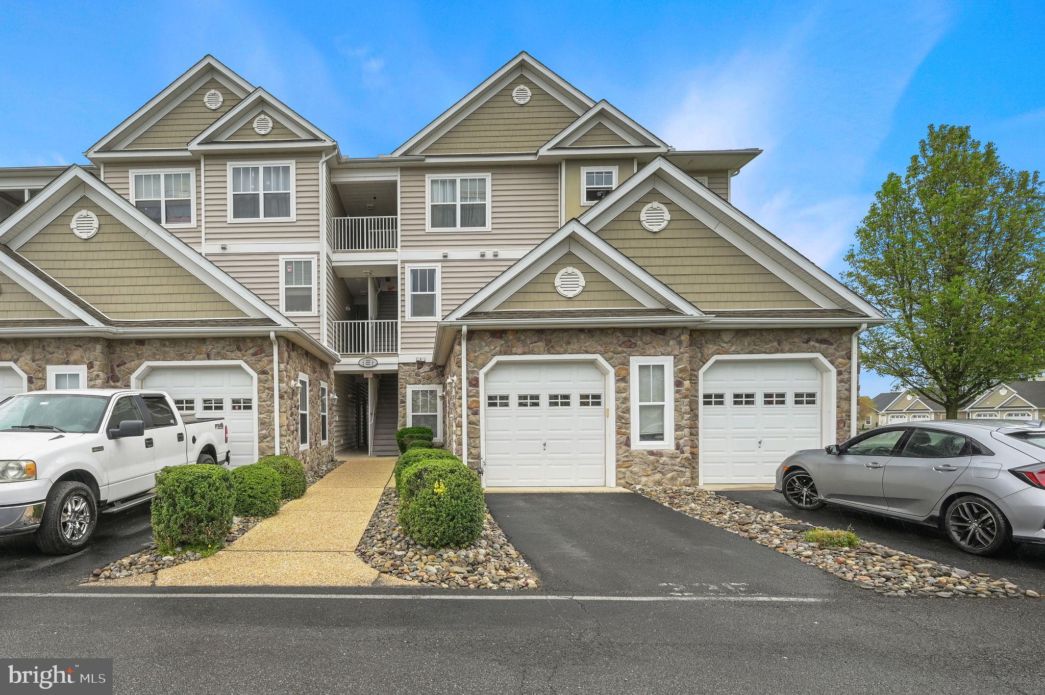 HEARTHSTONE MANOR - Residential