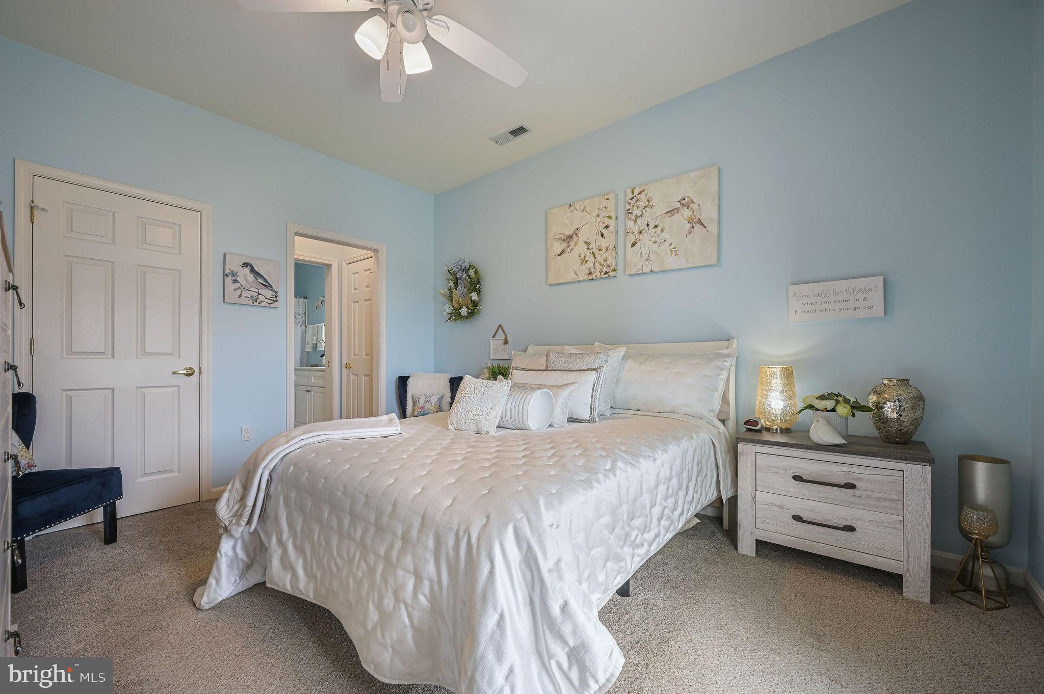 HEARTHSTONE MANOR - Residential