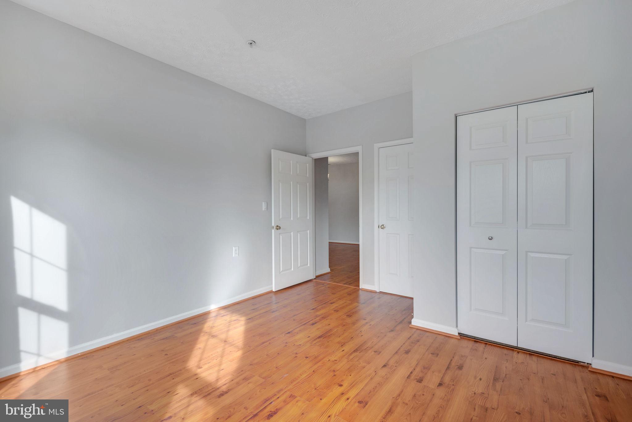 PINEY ORCHARD - Residential Lease