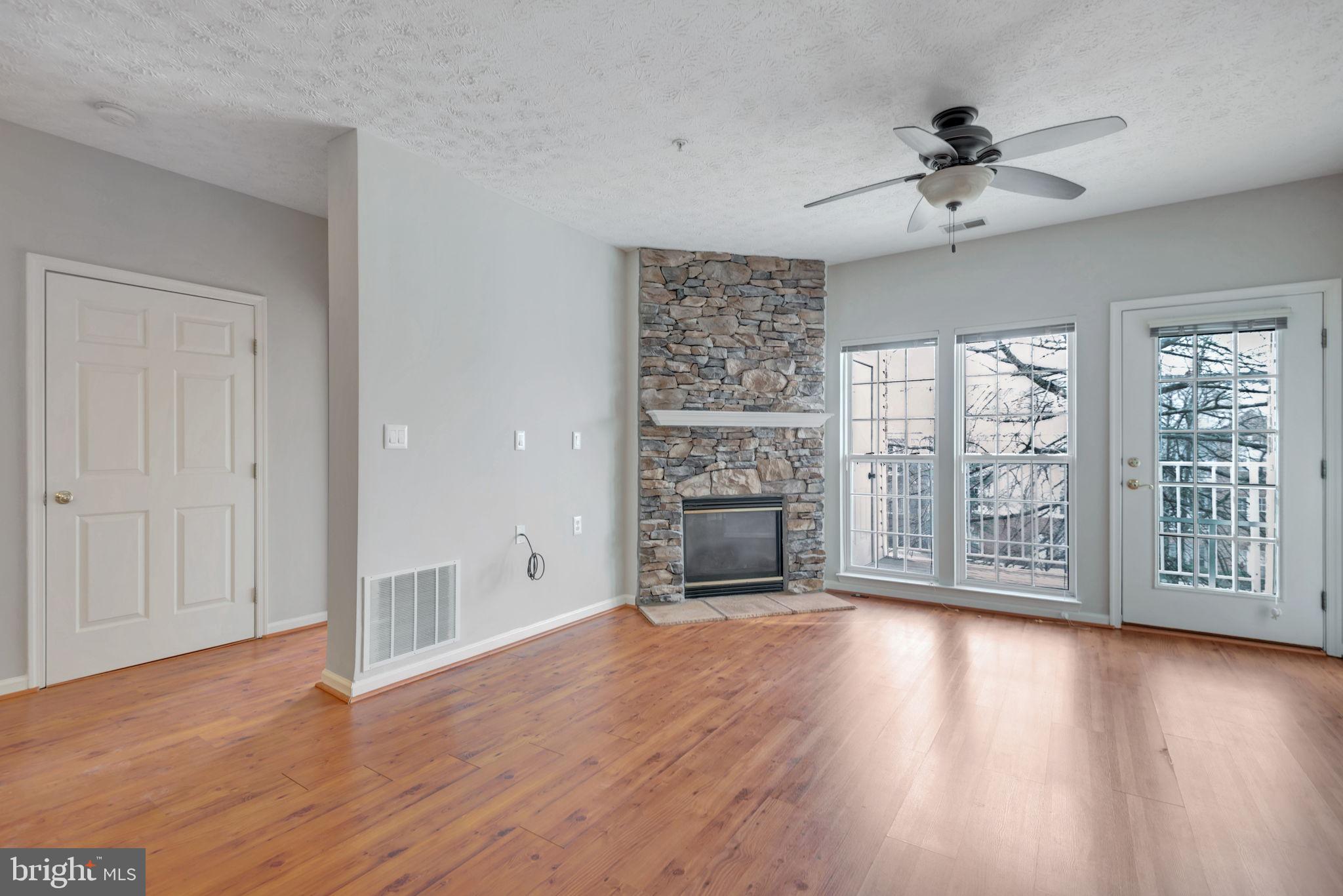 PINEY ORCHARD - Residential Lease