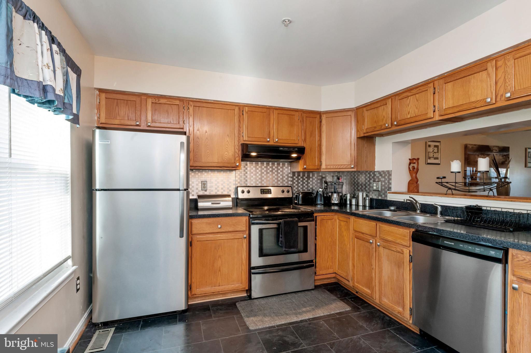 REGENCY MEADOWS - Residential