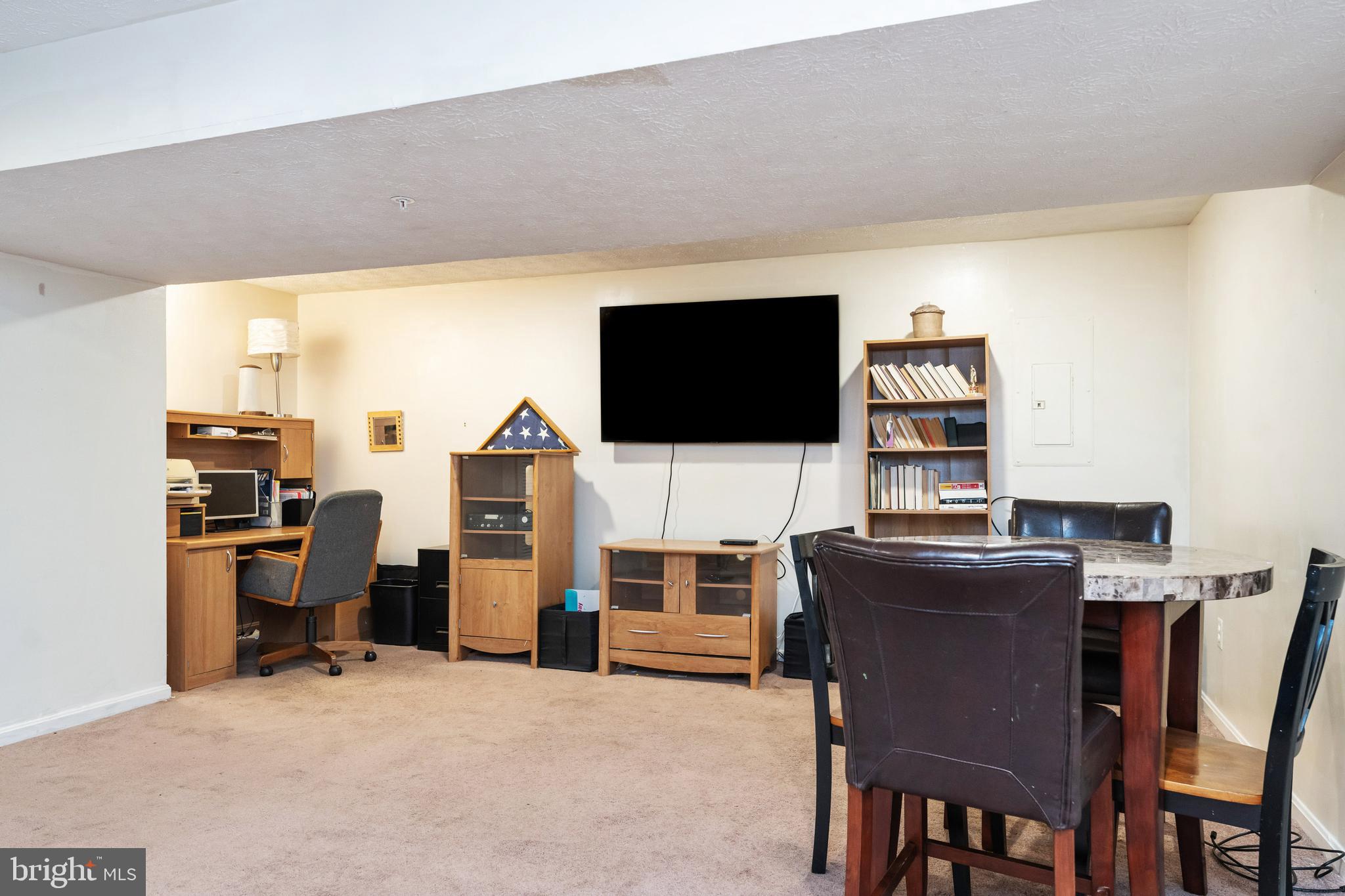 REGENCY MEADOWS - Residential