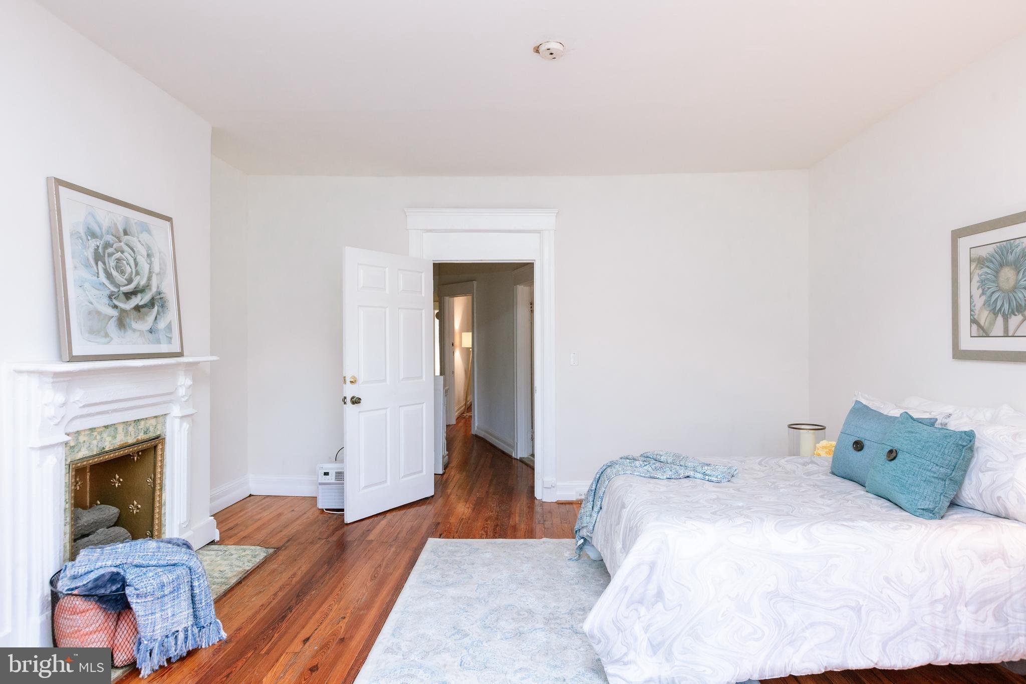 CHARLES VILLAGE - Residential