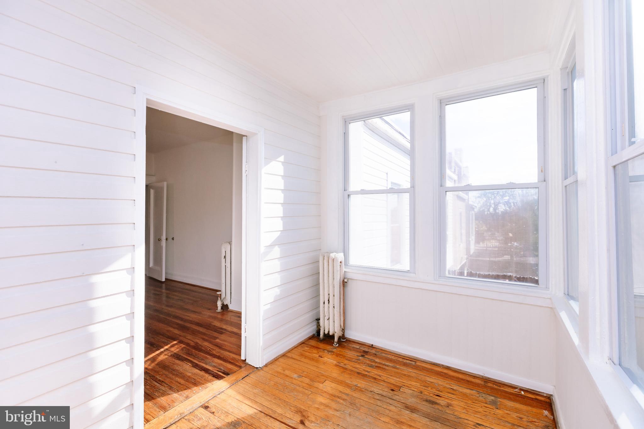 CHARLES VILLAGE - Residential