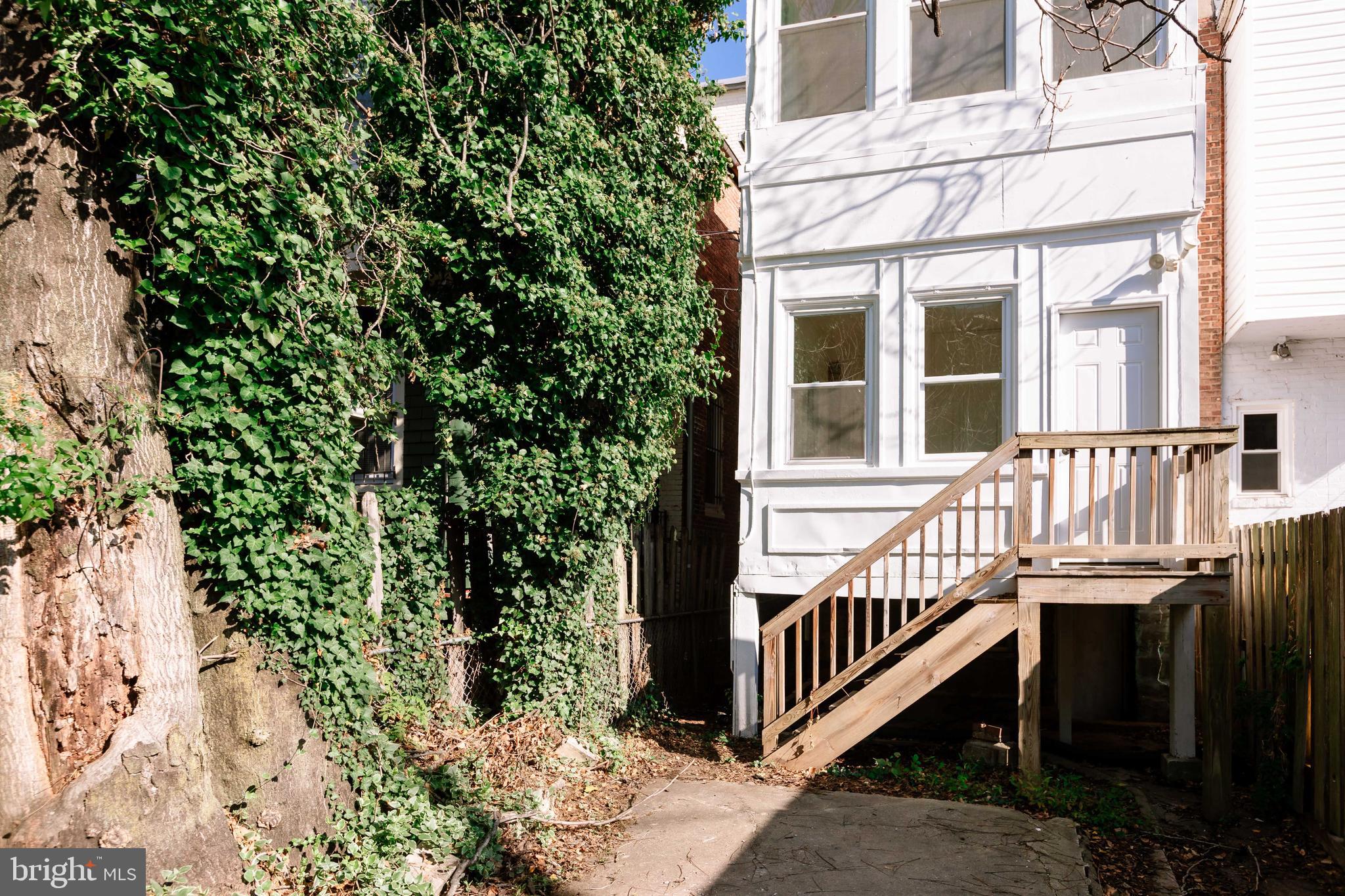 CHARLES VILLAGE - Residential