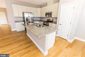 GRANDE AT MUIRWOOD H - Residential Lease