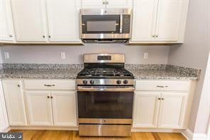 GRANDE AT MUIRWOOD H - Residential Lease