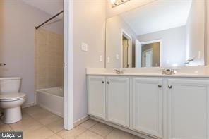 GRANDE AT MUIRWOOD H - Residential Lease