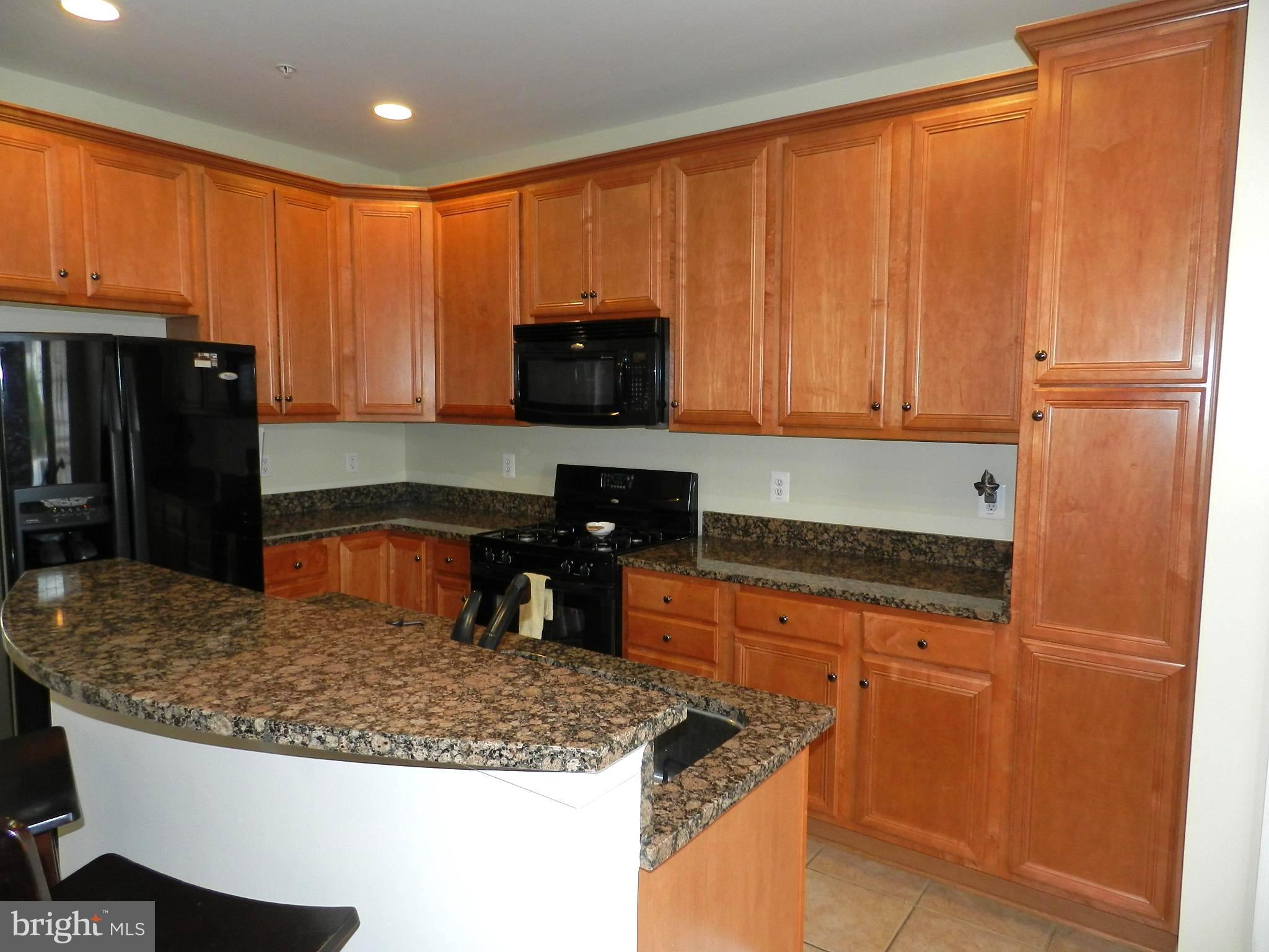 THE TOWNES AT VILLAGE PLACE - Residential